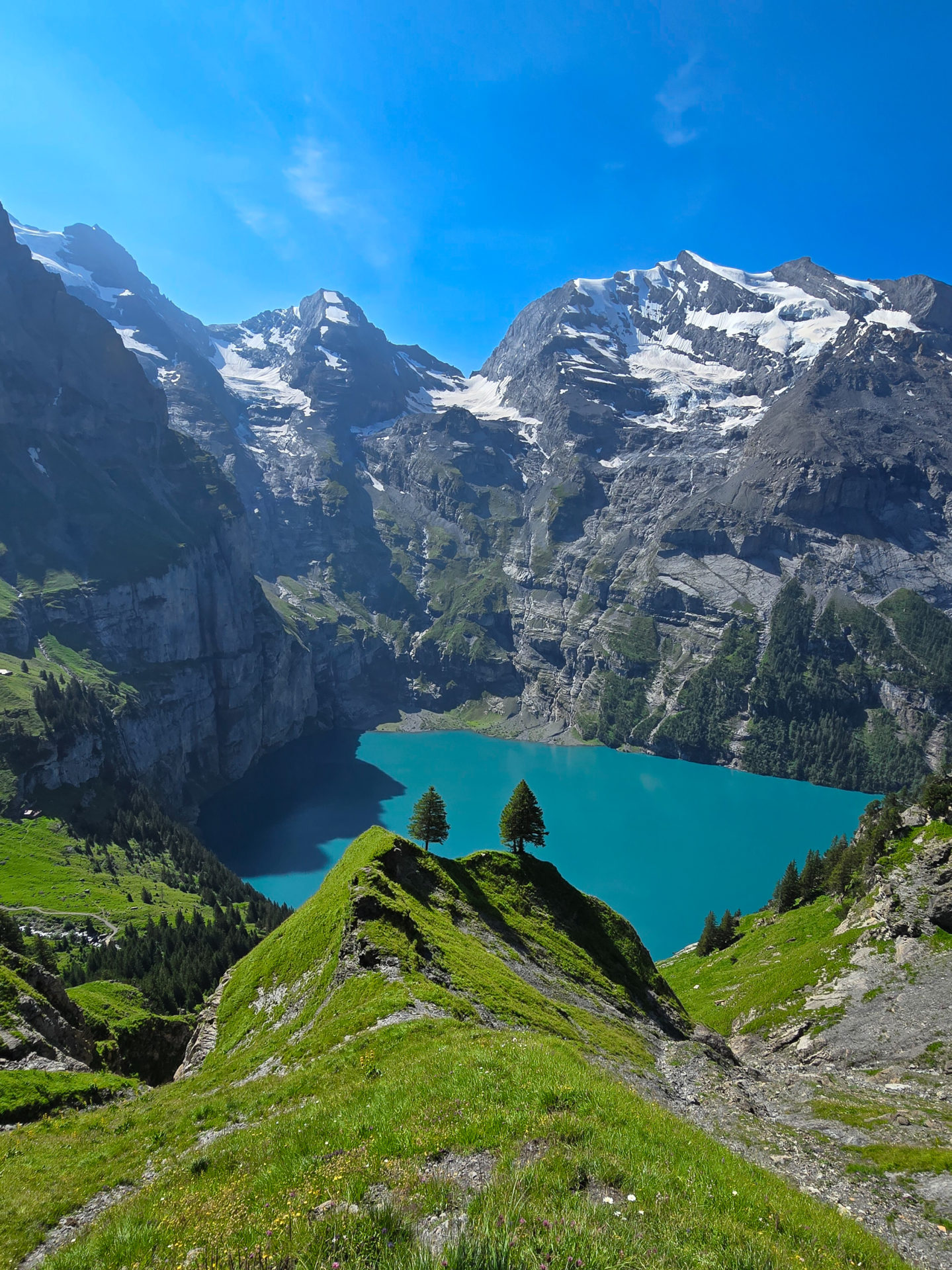 randonnée Oeschinensee itinéraire Oeschinensee parking, Kandersteg, berner oberland, bernerwanderwege.ch raquettes à Neige, Randonnée Montagne, randonnée pédestre, Itinéraire randonnée, chemin, parcours GPS, tracé gpx, SwissTopo, randonnée, Suisse-Rando, Schweizer wanderwege, Idées de randonnées pédestres en Suisse et activités fun Tcheu c'est beau ! T'cheu c'est beau! tcheucestbeau.ch Trouve des idées de randonnées pédestres en Suisse : itinéraires, cartes et parking ainsi que des activités fun à faire et l’accès à ces activités. randonnée Oeschinensee itinéraire Oeschinensee parking, Kandersteg, berner oberland, bernerwanderwege.ch raquettes à Neige, Randonnée Montagne, randonnée pédestre, Itinéraire randonnée, chemin, parcours GPS, tracé gpx, SwissTopo, randonnée, Suisse-Rando, Schweizer wanderwege, Idées de randonnées pédestres en Suisse et activités fun Tcheu c'est beau ! T'cheu c'est beau! tcheucestbeau.ch Trouve des idées de randonnées pédestres en Suisse : itinéraires, cartes et parking ainsi que des activités fun à faire et l’accès à ces activités.