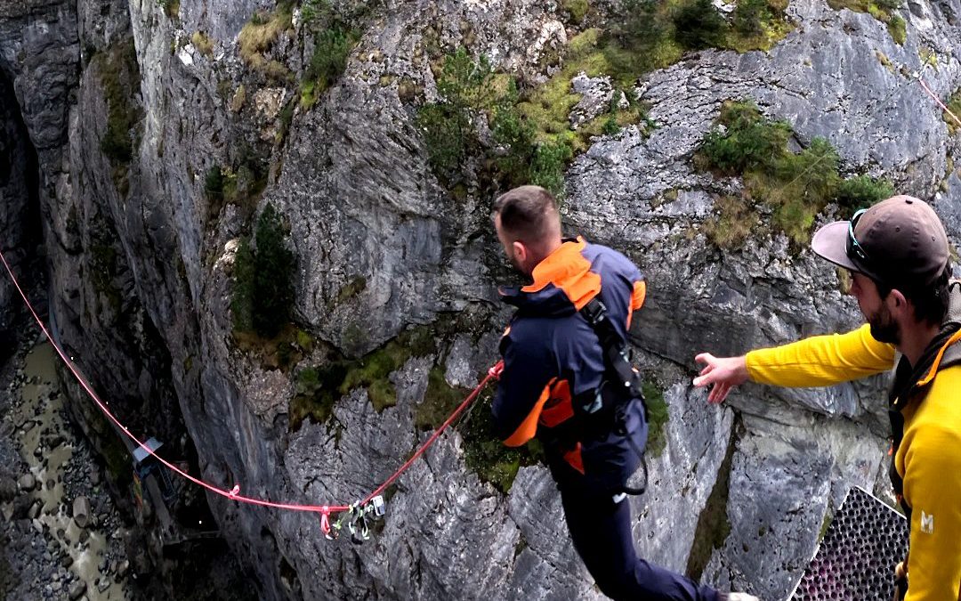 Canyon Swing Grindelwald