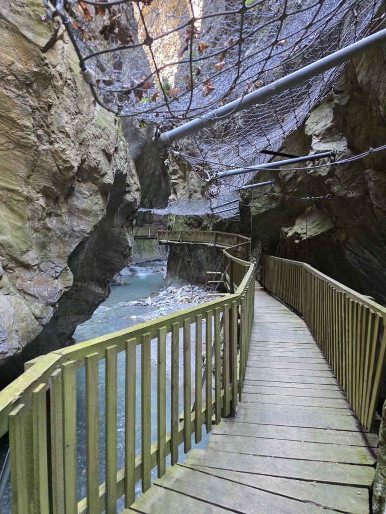 Randonnée Gorges du Trient parking Gorges du Trient accès Gorges du Trient itinéraire Gorges du Trient parcours, Gipfel Gorges du Trient Wanderung Gorges du Trient hike Gorges du Trient hiking, randovalais raquettes à Neige Randonnée Montagne, randonnée pédestre, Itinéraire randonnée, chemin, parcours GPS, tracé gpx, SwissTopo, randonnée, Suisse-Rando, Schweizer wanderwege, idée de randonnée pédestre en Suisse, randotherapie, randothérapie, randotherapie.fun, Tcheu c'est beau ! T'cheu c'est beau! tcheucestbeau.ch